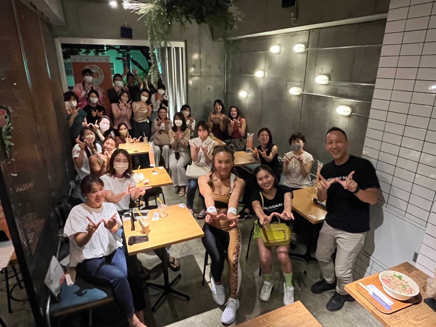 都内3店舗で期間限定コラボレーション「和歌山県がHIGH FIVE SALADをジャック」実施中
